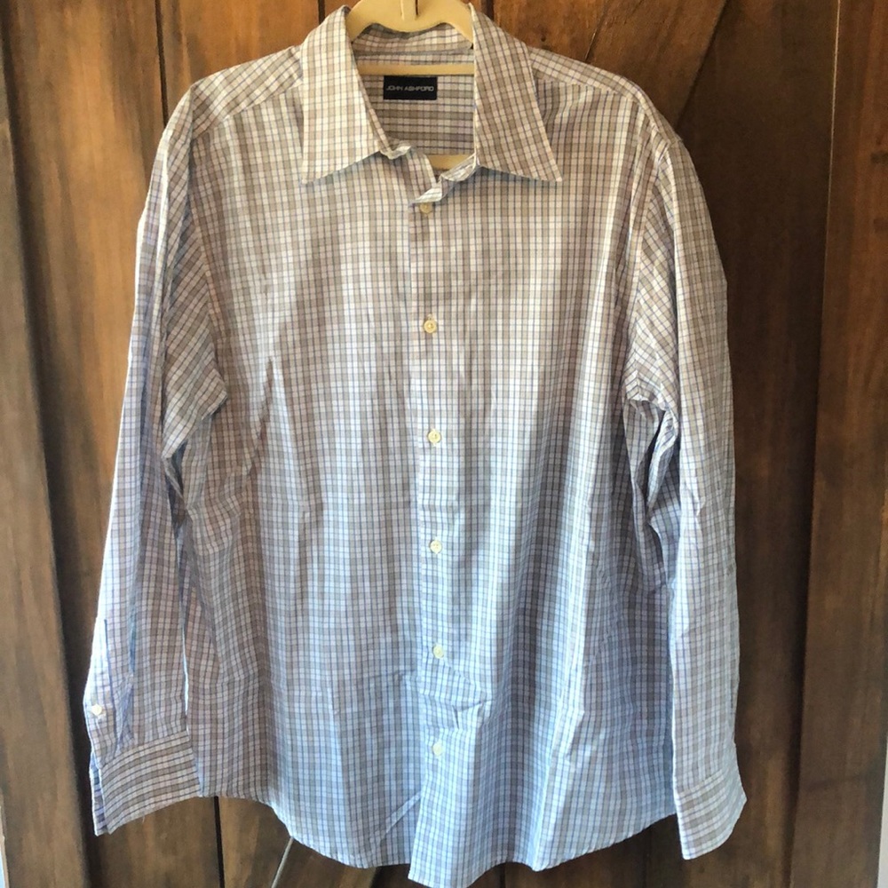 Men’s John Ashford Size Large Button Down